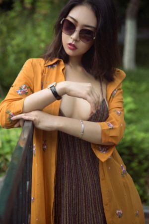 善良的朋友的妻子